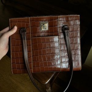 AUTHENTIC(with certificate) DOONY AND BOURKE PURSE